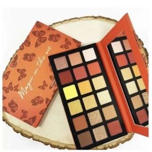 Kara Beauty Magic In The Air Eyeshadow Palette
